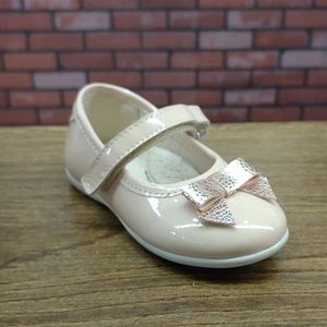 Girls Patent Leather Cream Flats